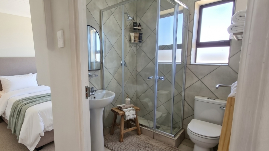 To Let 5 Bedroom Property for Rent in Long Acres Country Estate Western Cape